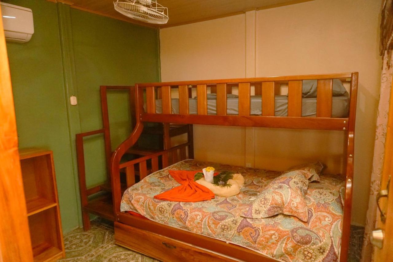 Drakes Bay Hotel Gitana Corcovado, Y Tour Operador מראה חיצוני תמונה