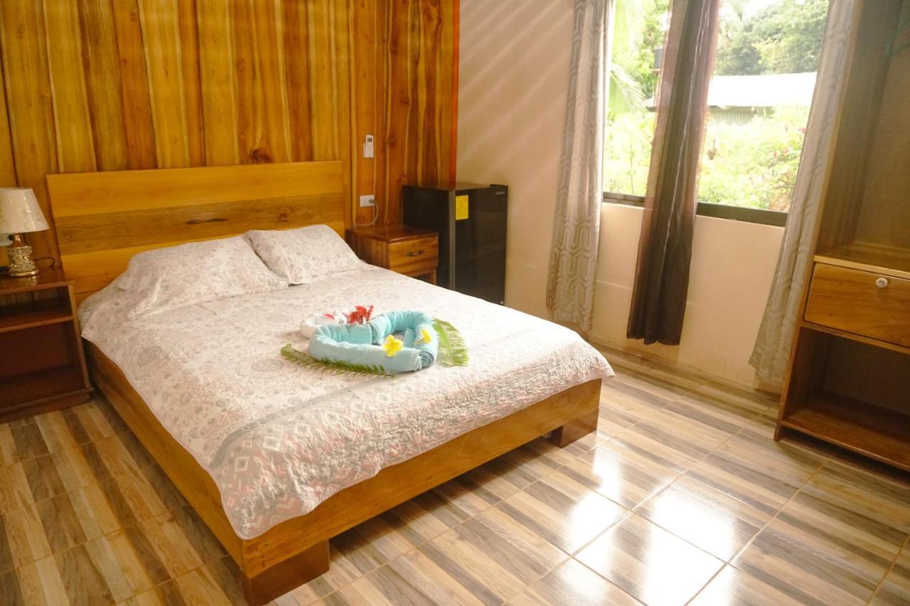 Drakes Bay Hotel Gitana Corcovado, Y Tour Operador מראה חיצוני תמונה
